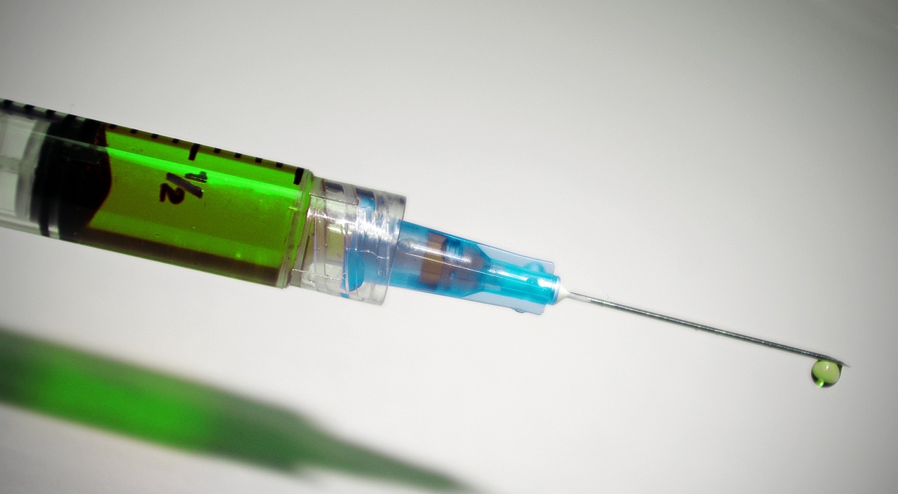 Image - syringe healthcare needle medicine