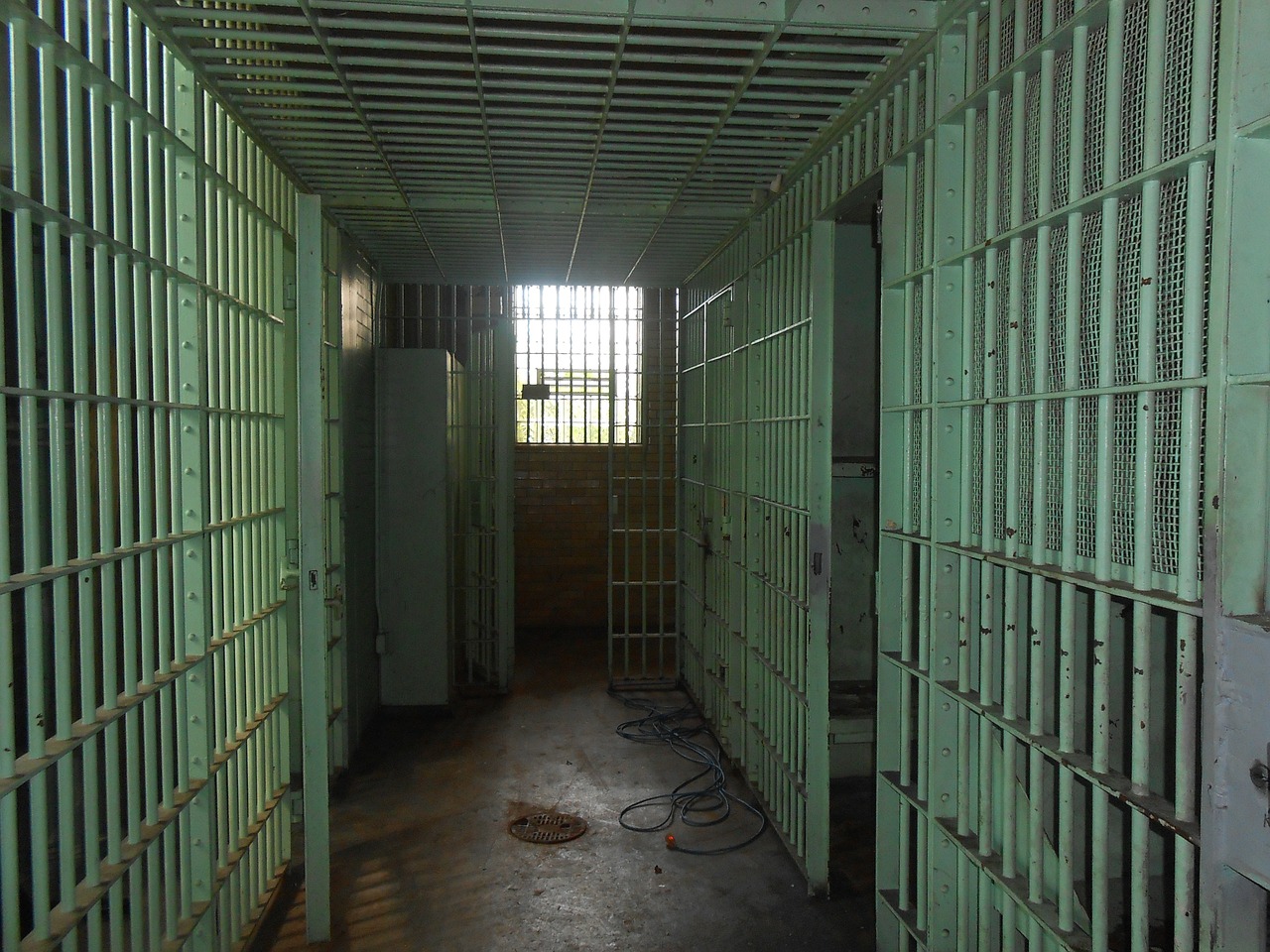 Image - jail prisoner captive police crime