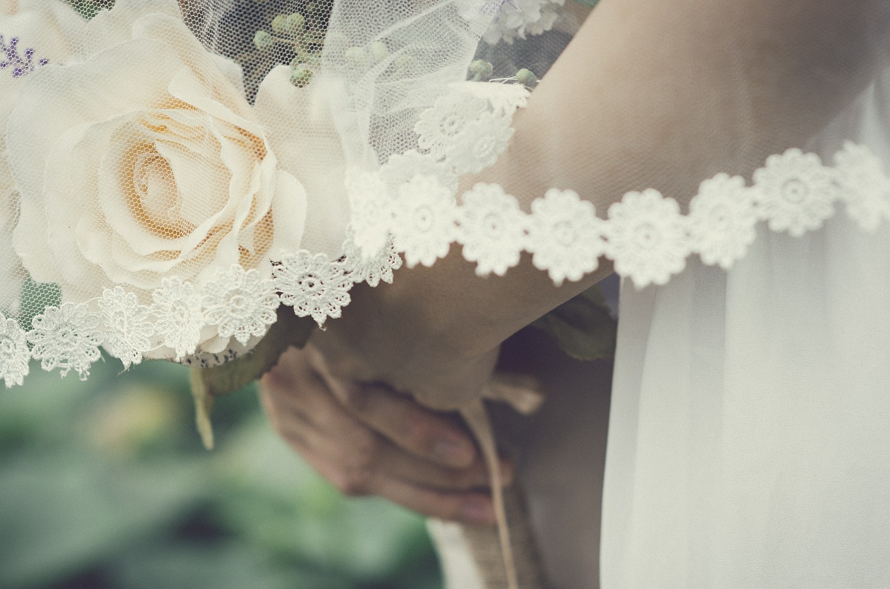 Image - wedding bouquet love white bride