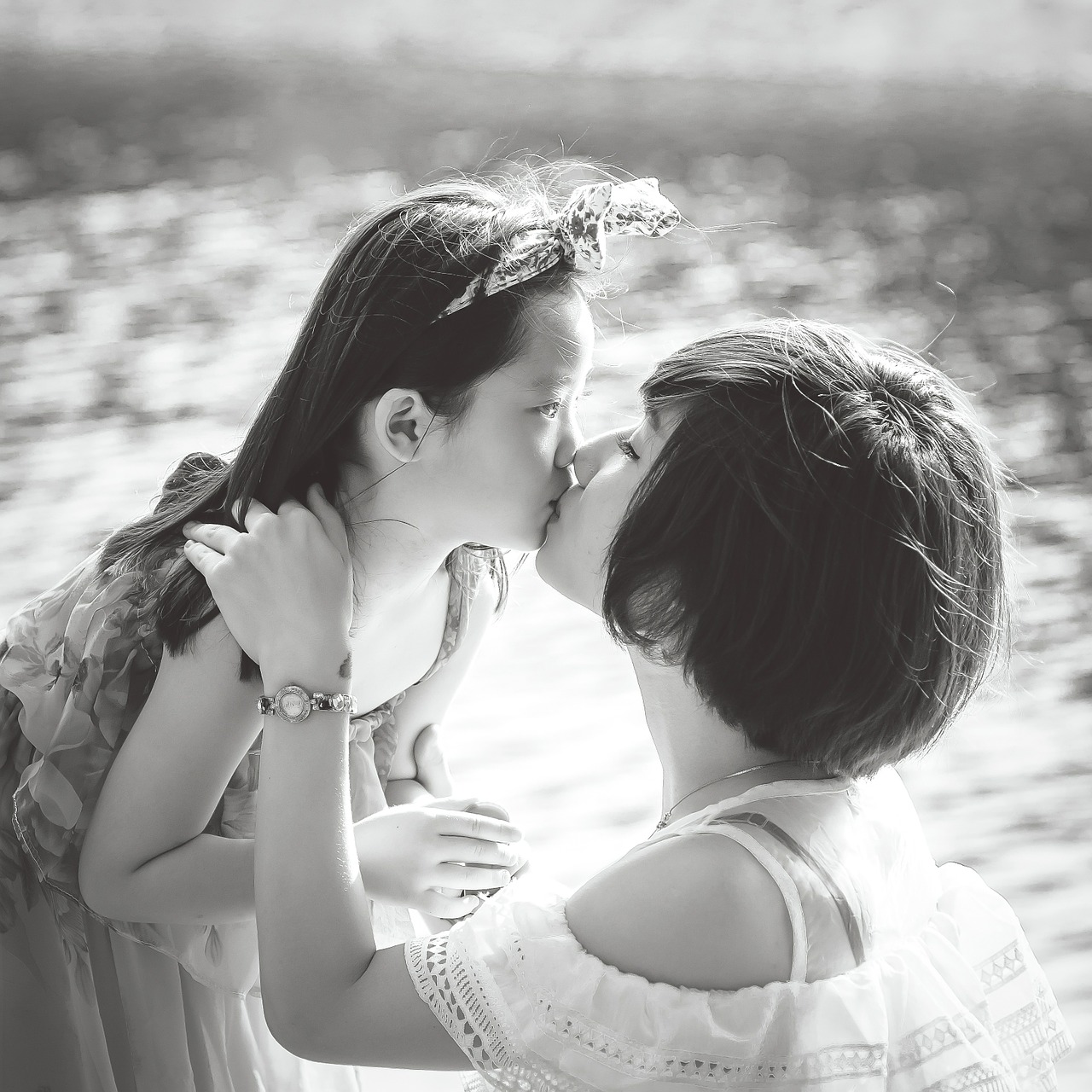 Image - mother child daughter love kiss
