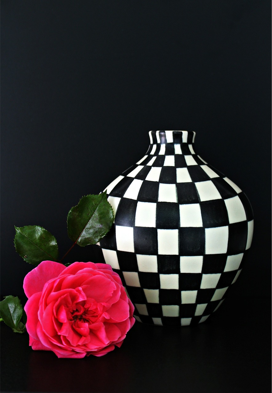 Image - vase rose design still life art