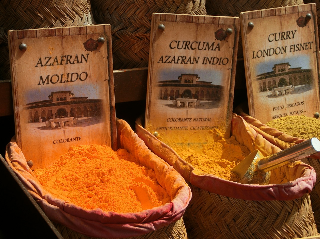 Image - saffron curcuma curry spices
