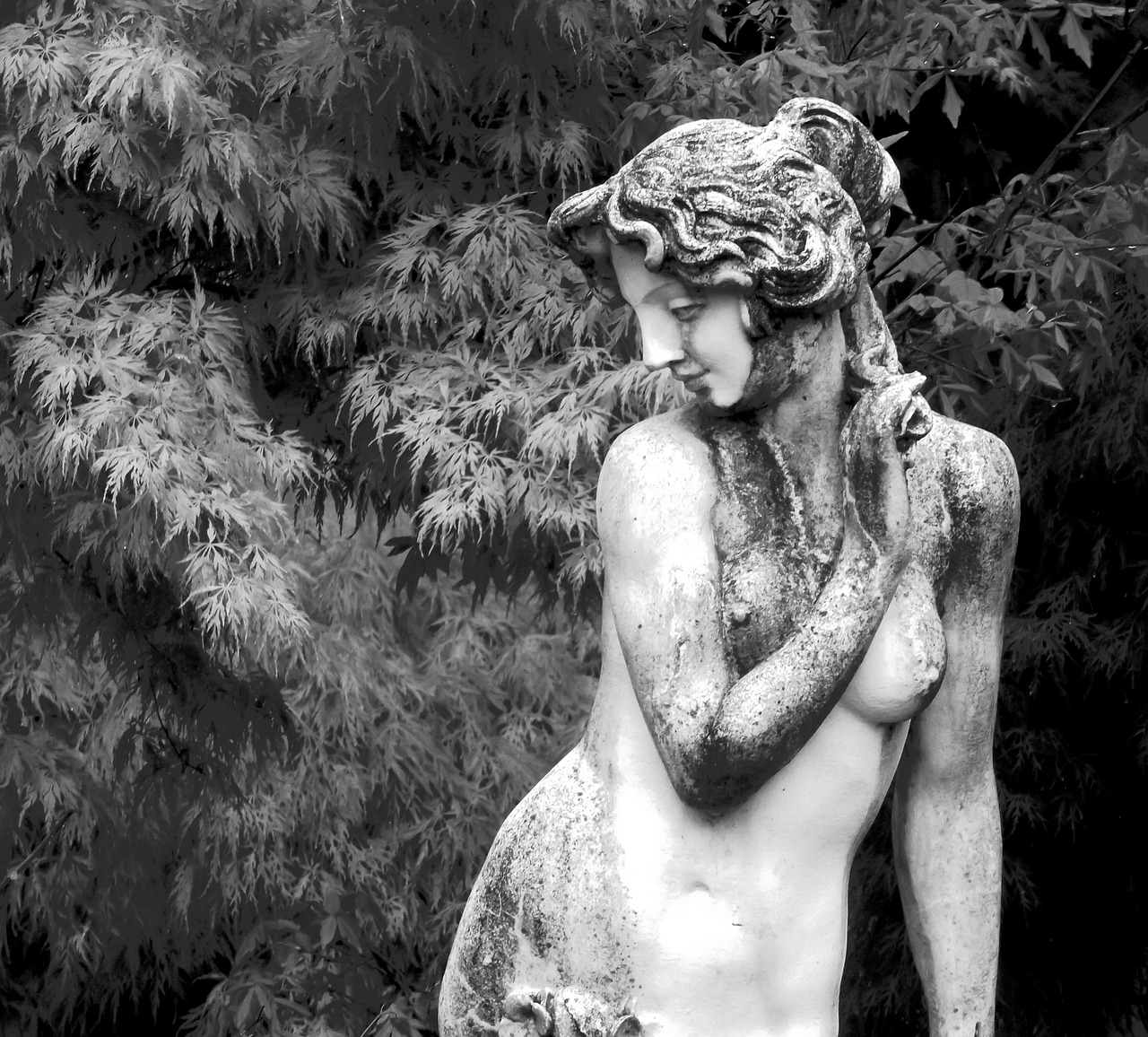 Image - model statue garden greek goddess