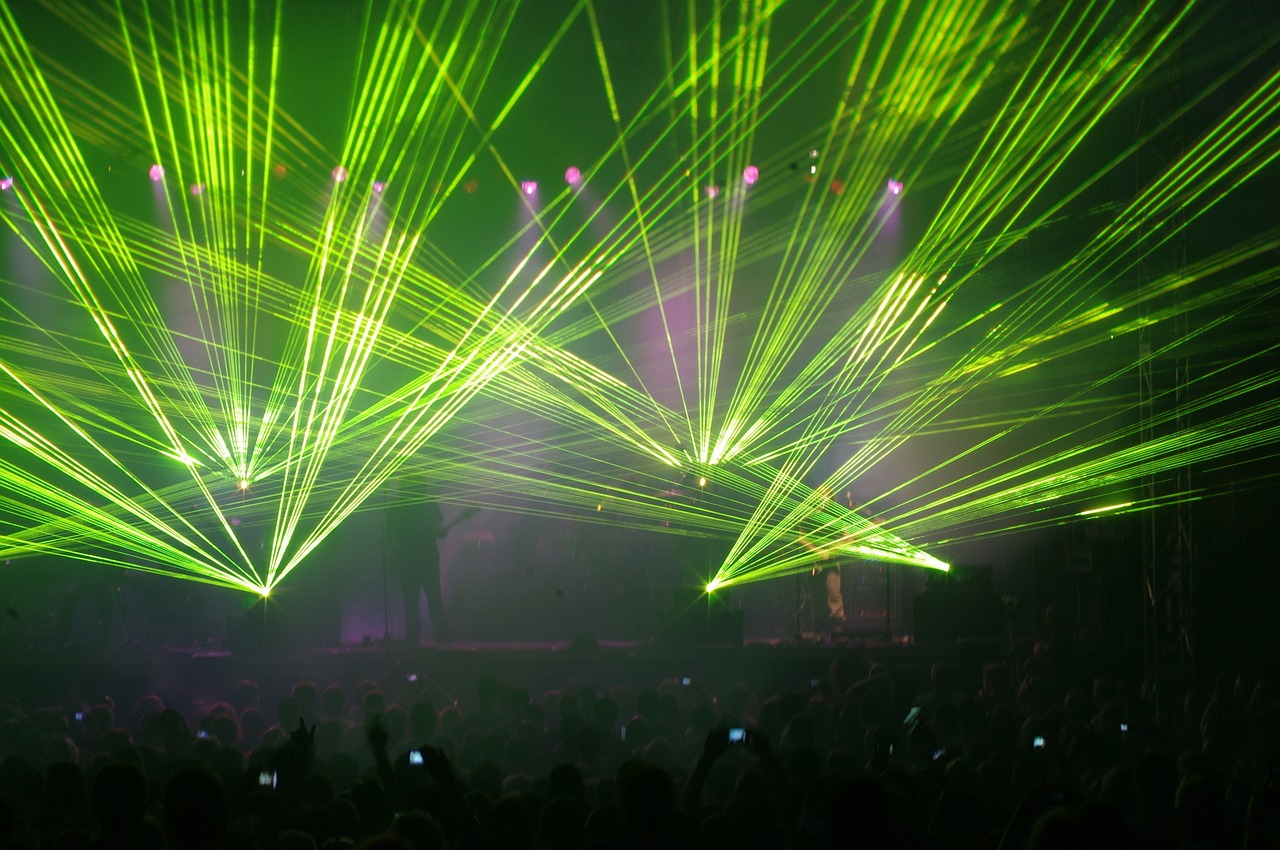 Image - laser light concert music