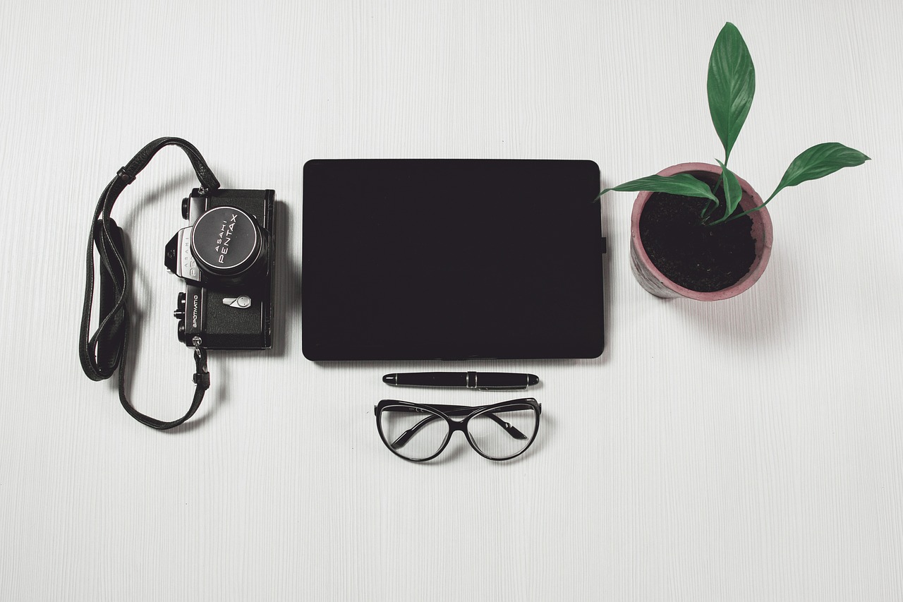 Image - laptop glasses computer business