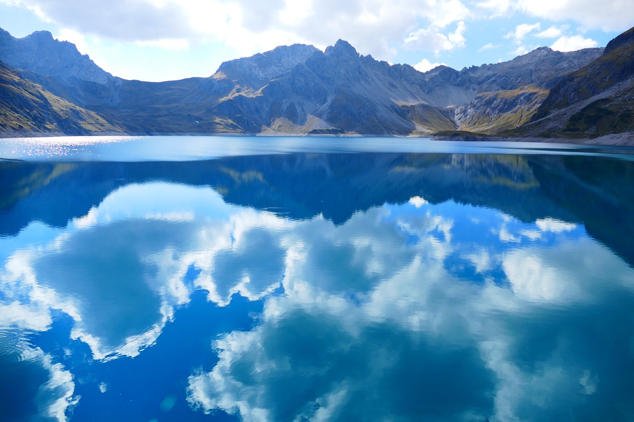 Image - lüner lake clouds mirroring water