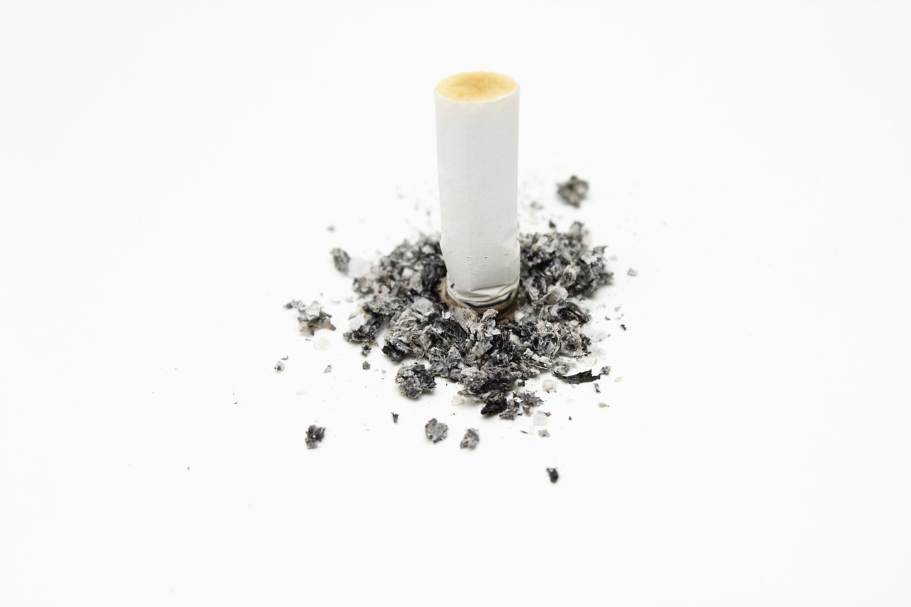 Image - cigarette cigarette butt butt smoke