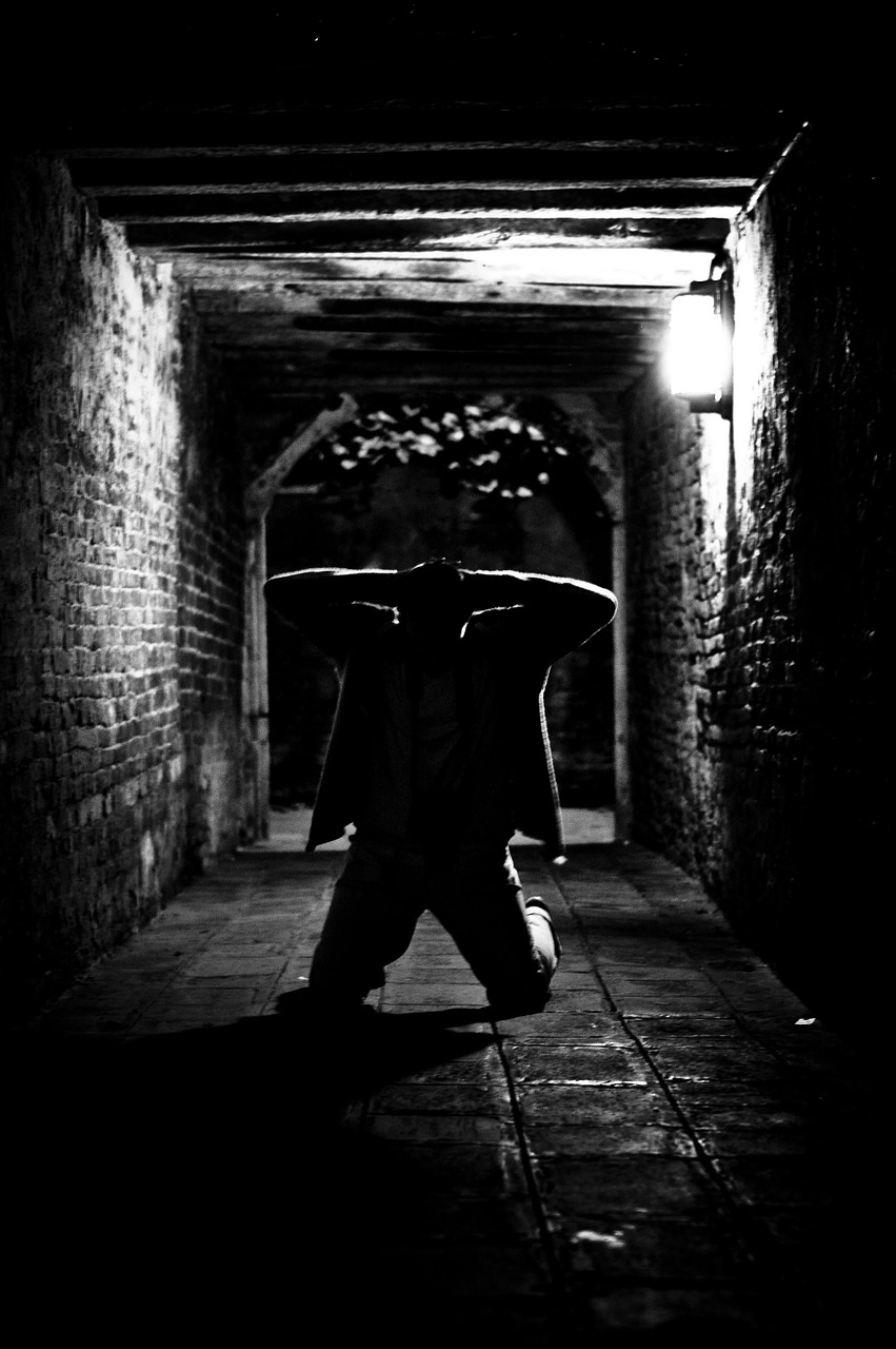 Image - crime kneeling victim tunnel