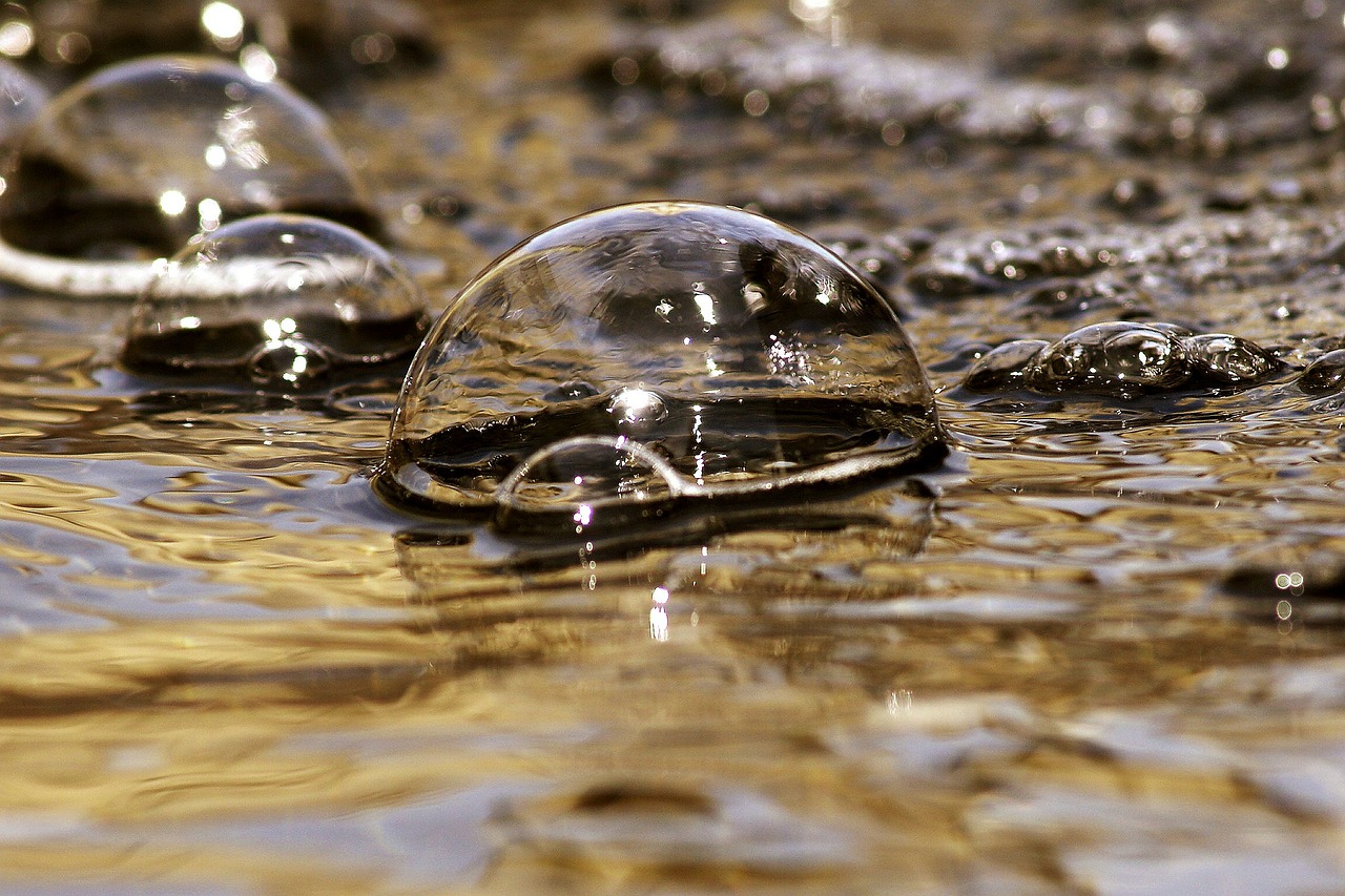 Image - bubbles bubble water macro drop