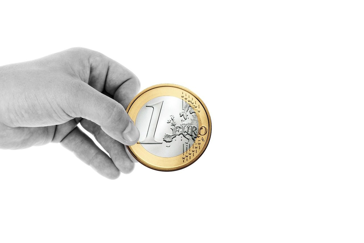 Image - hand keep finger euro coin money