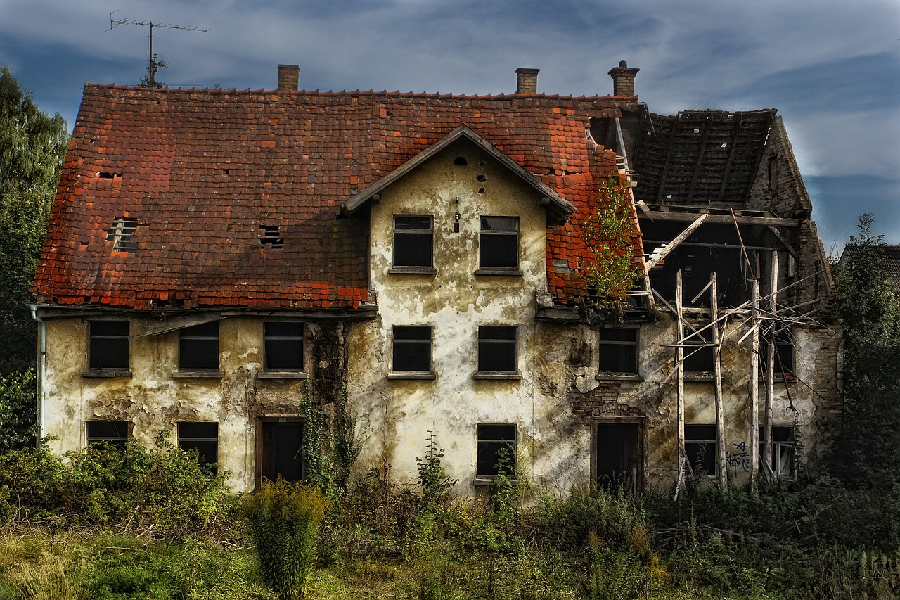 Image - ruin old house decay old building