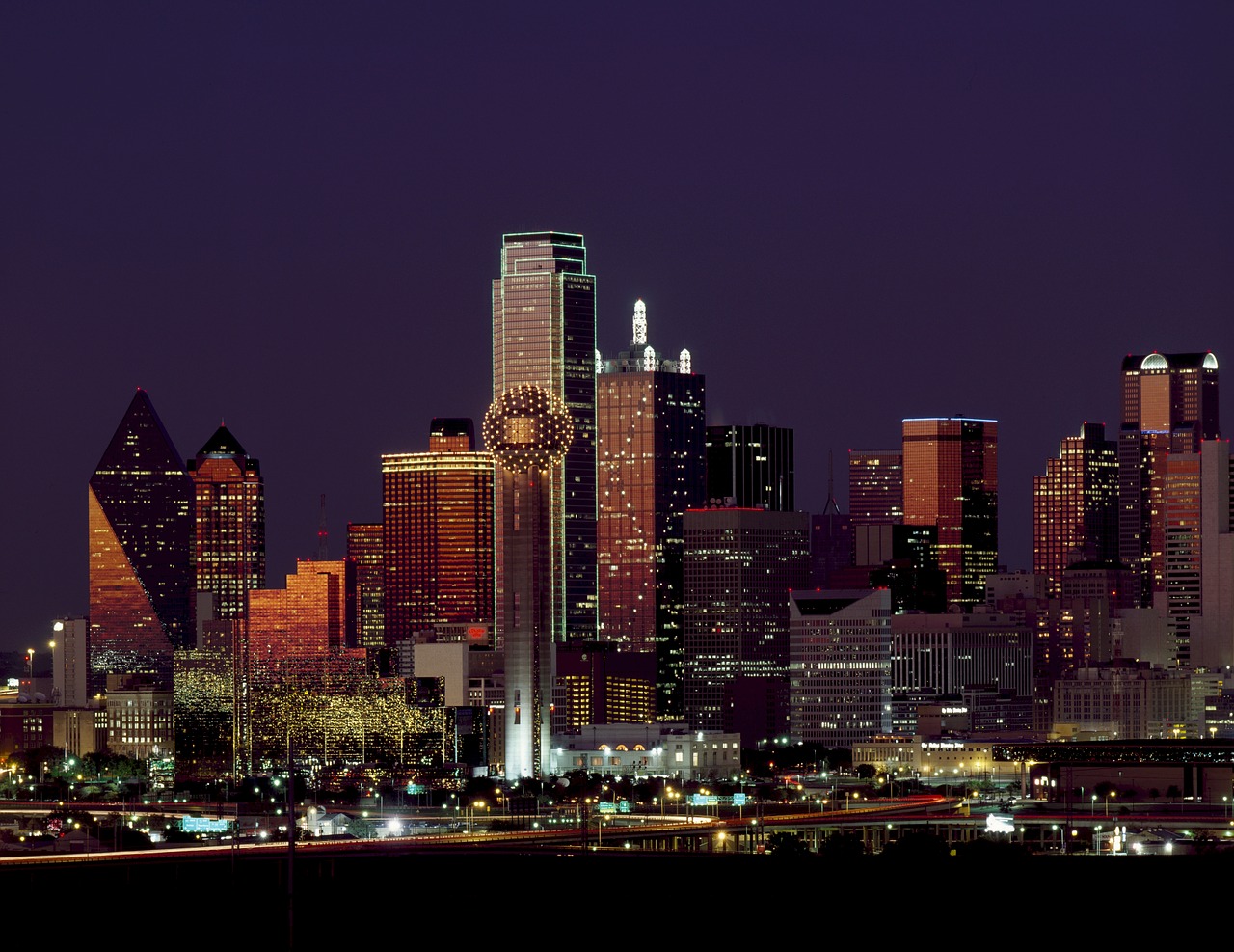 Image - dallas texas skyline dusk usa