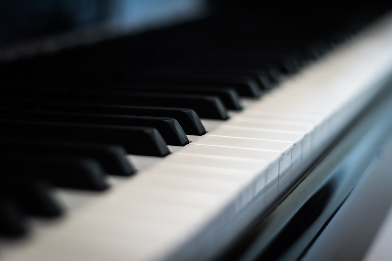 Image - piano melody classic music