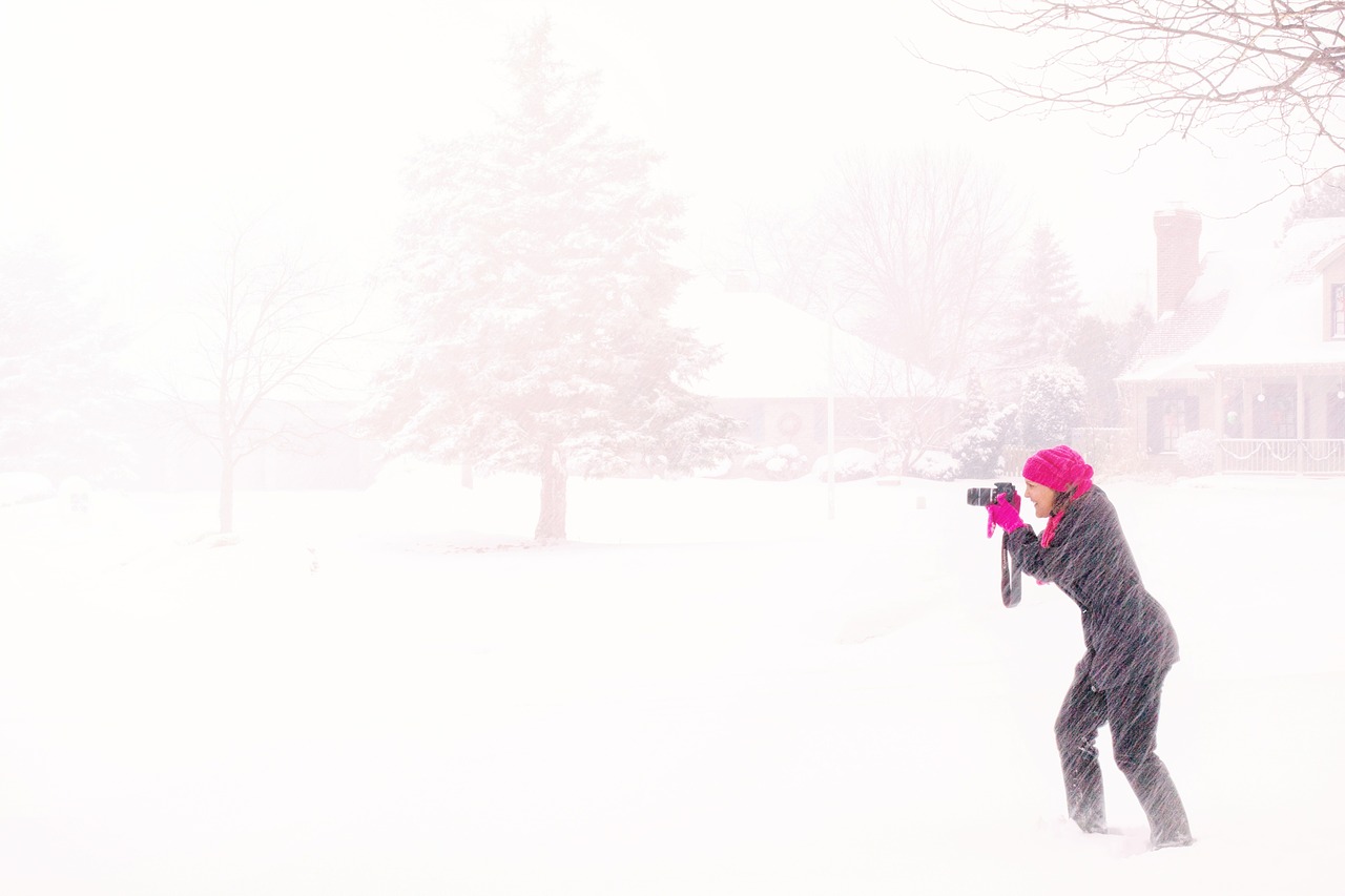 Image - photographer snowstorm snow winter