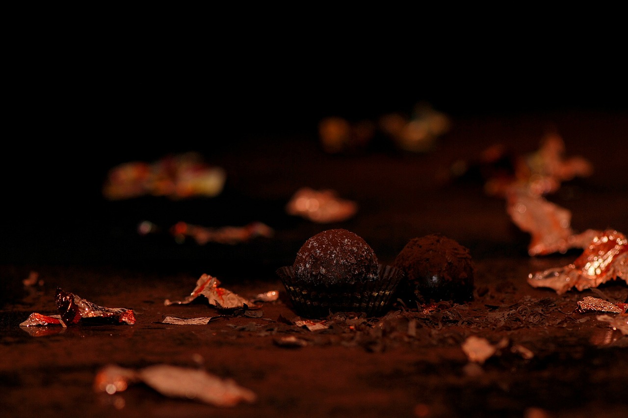 Image - chocolates chocolate nibble