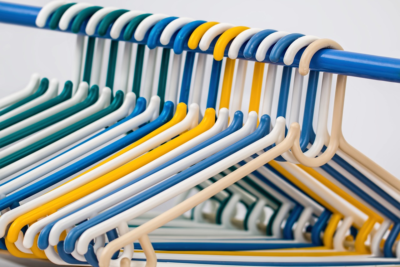 Image - clothes hangers coat hangers