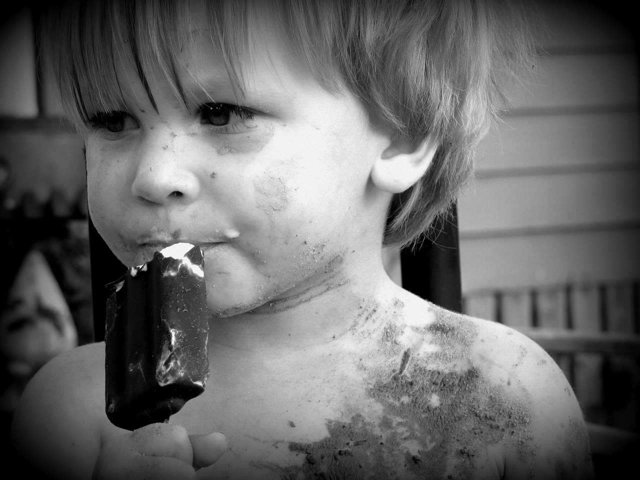 Image - boy eating ice cream dirty face
