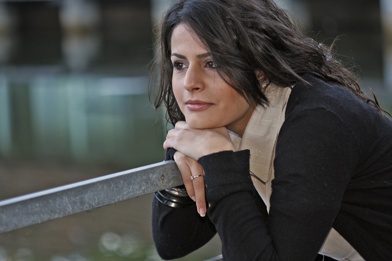 Image - model dreamy romance woman young
