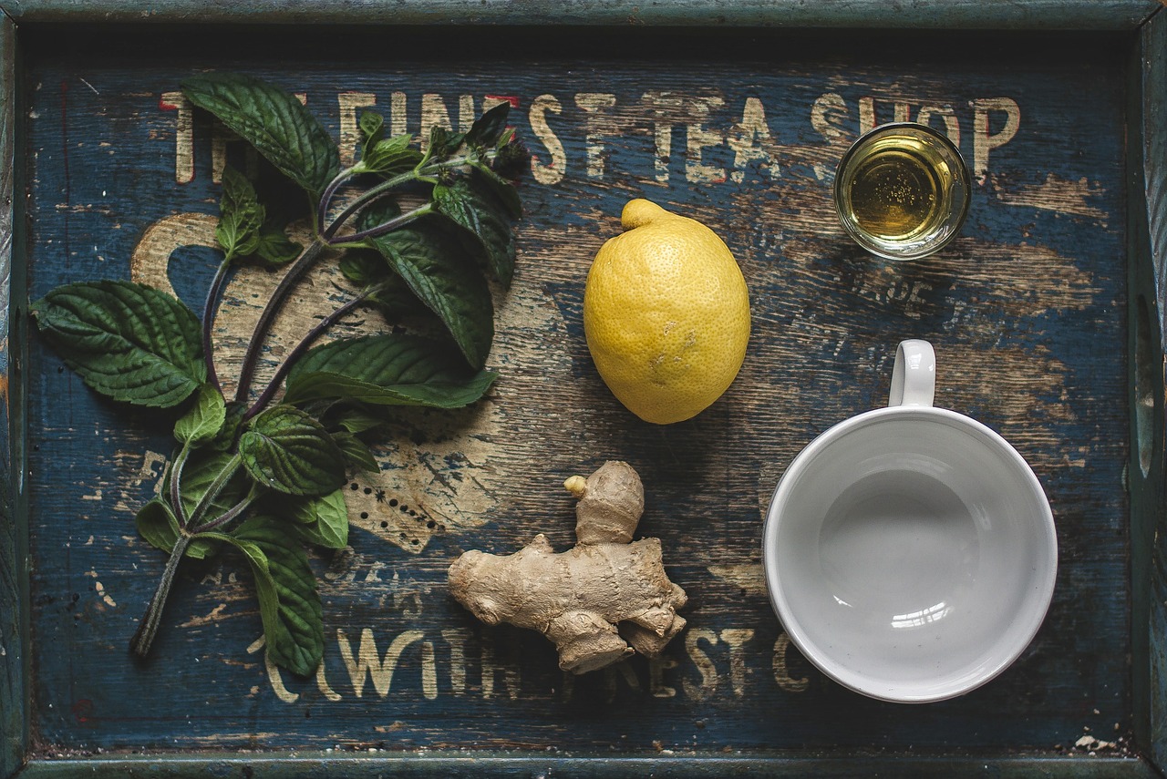 Image - tea honey lemon ginger mint above