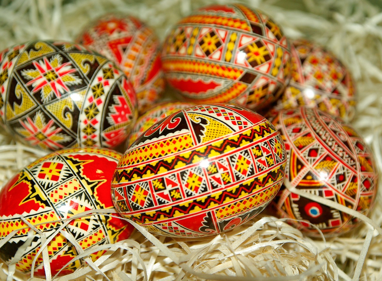 Image - romania easter eggs painted eggs