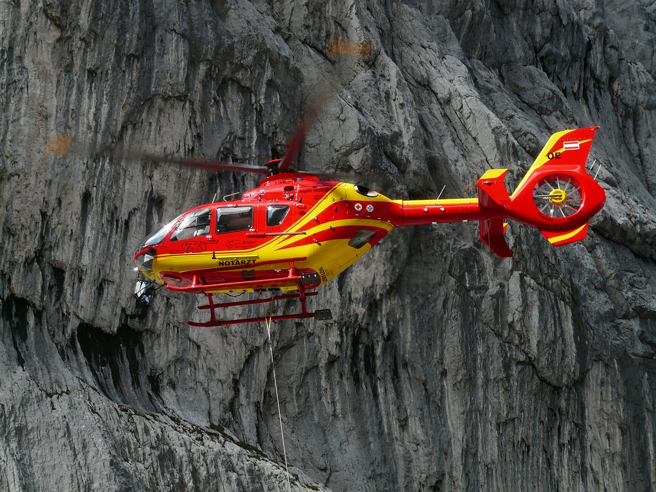 Image - rescue helicopter colours red