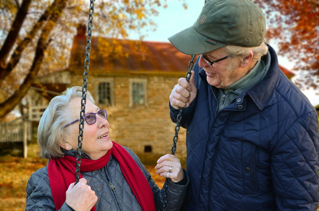 Image - old people couple together