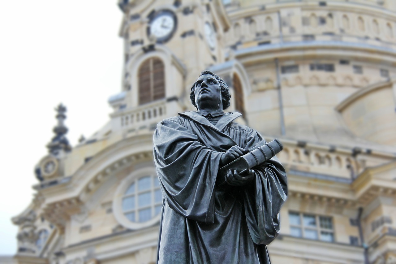 Image - martin luther church pray