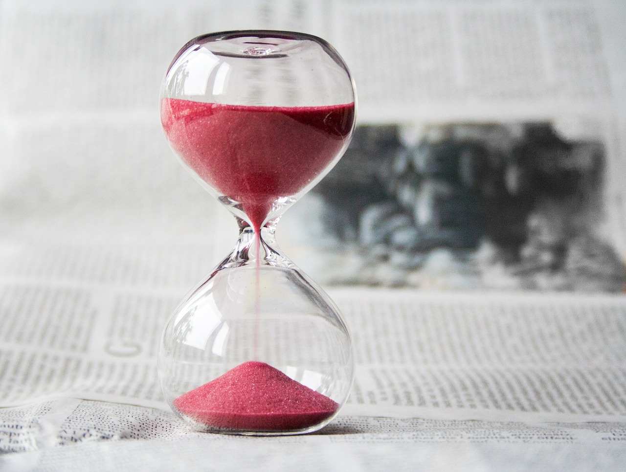 Image - hourglass time hours sand clock