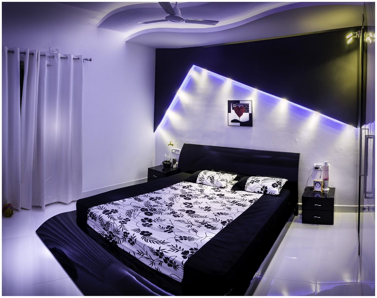 Image - bed bedroom theatre lights modern