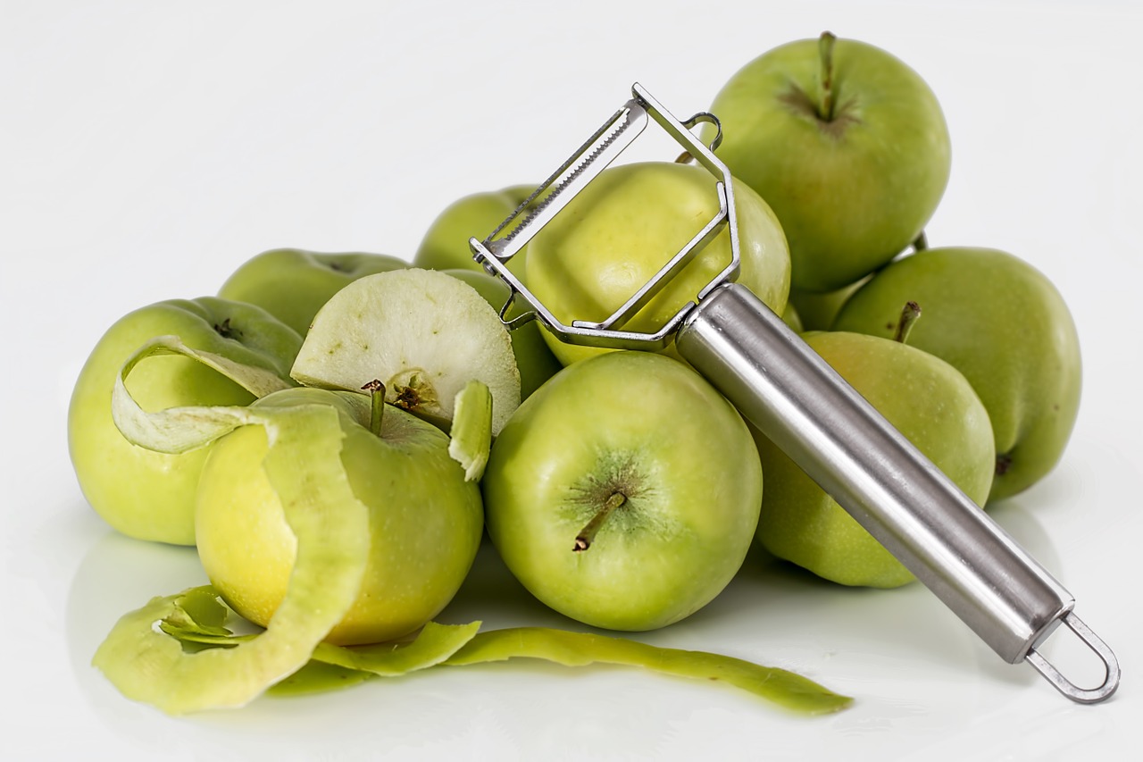 Image - apple peeler fruit green healthy