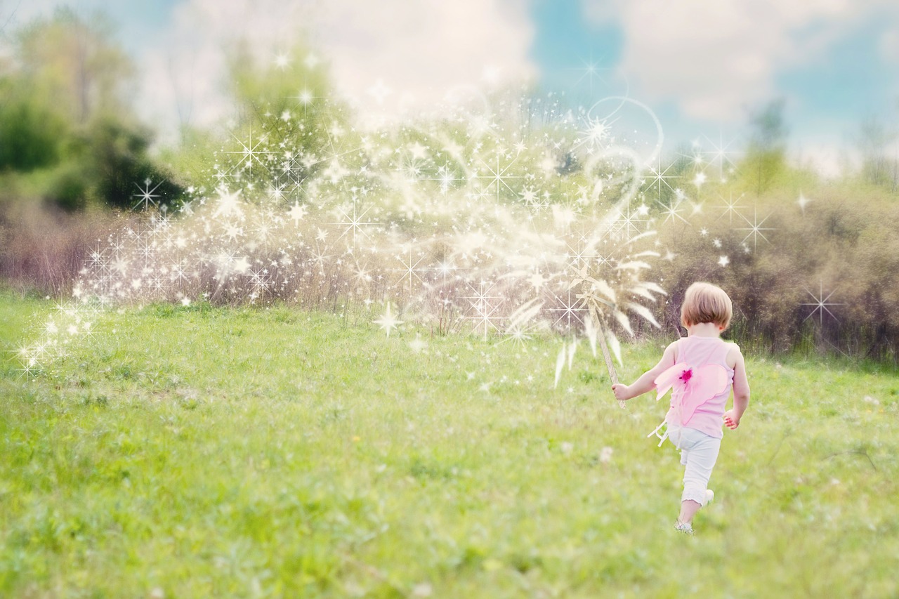 Image - little girl magic glitter trail