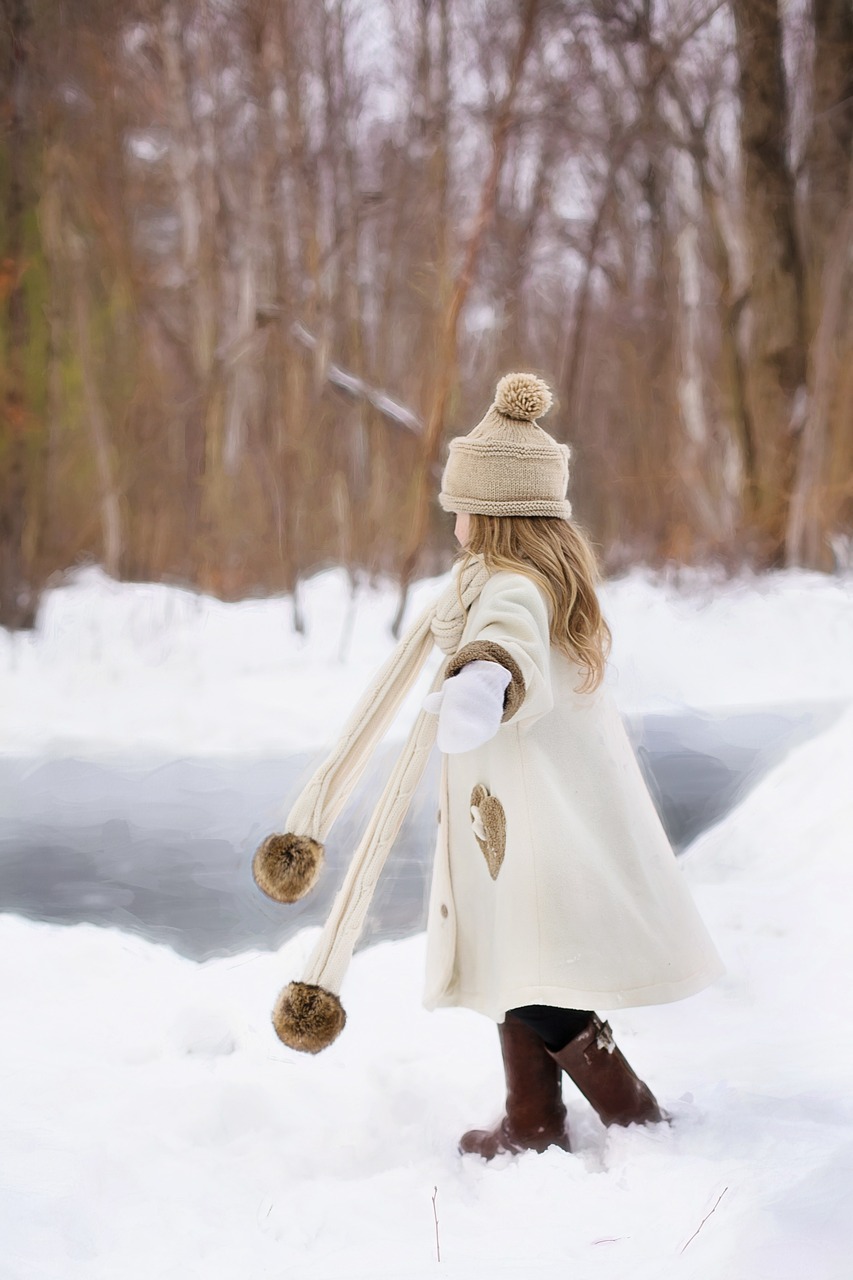 Image - little girl winter snow happiness