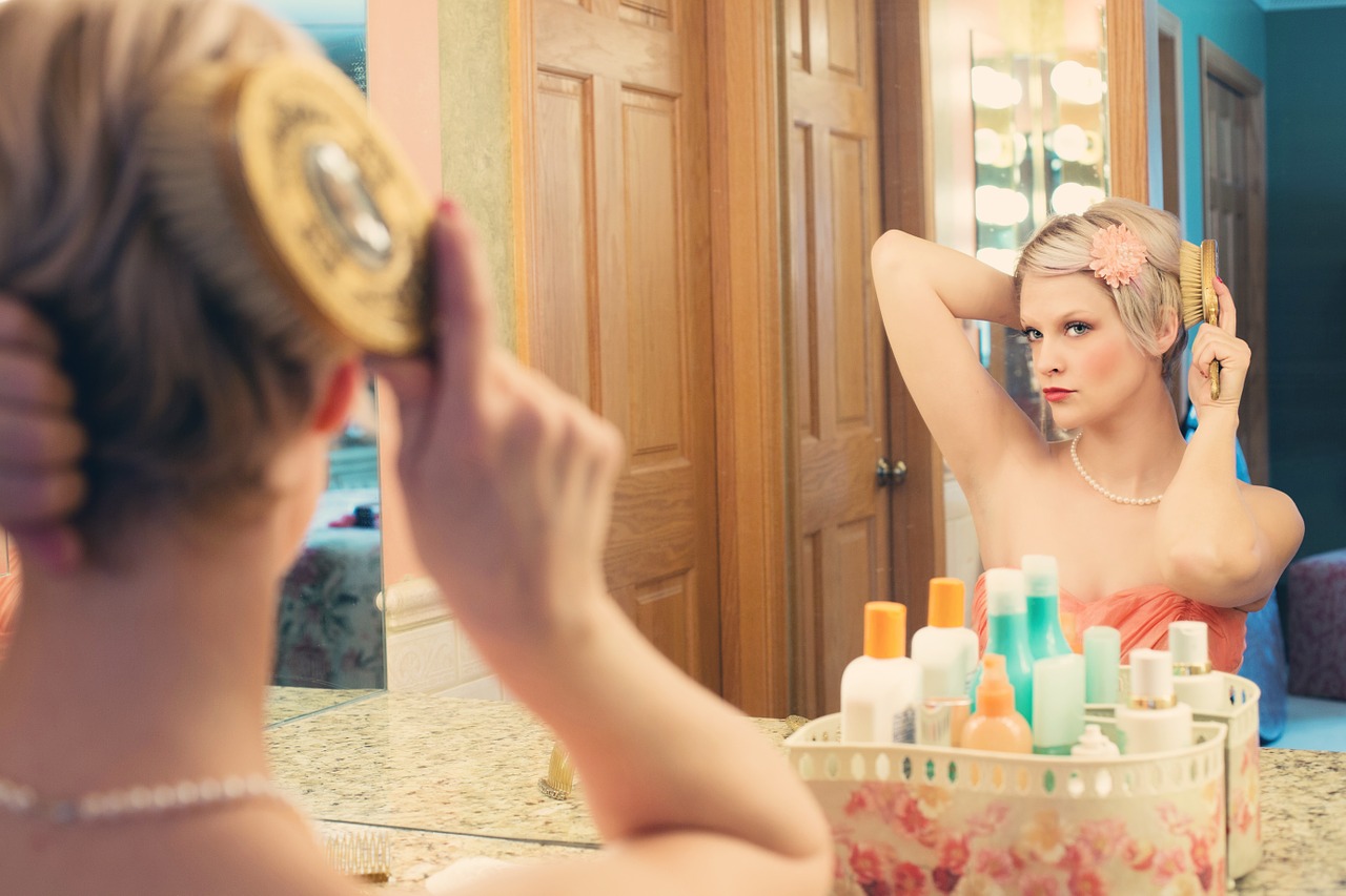 Image - pretty woman makeup mirror glamour