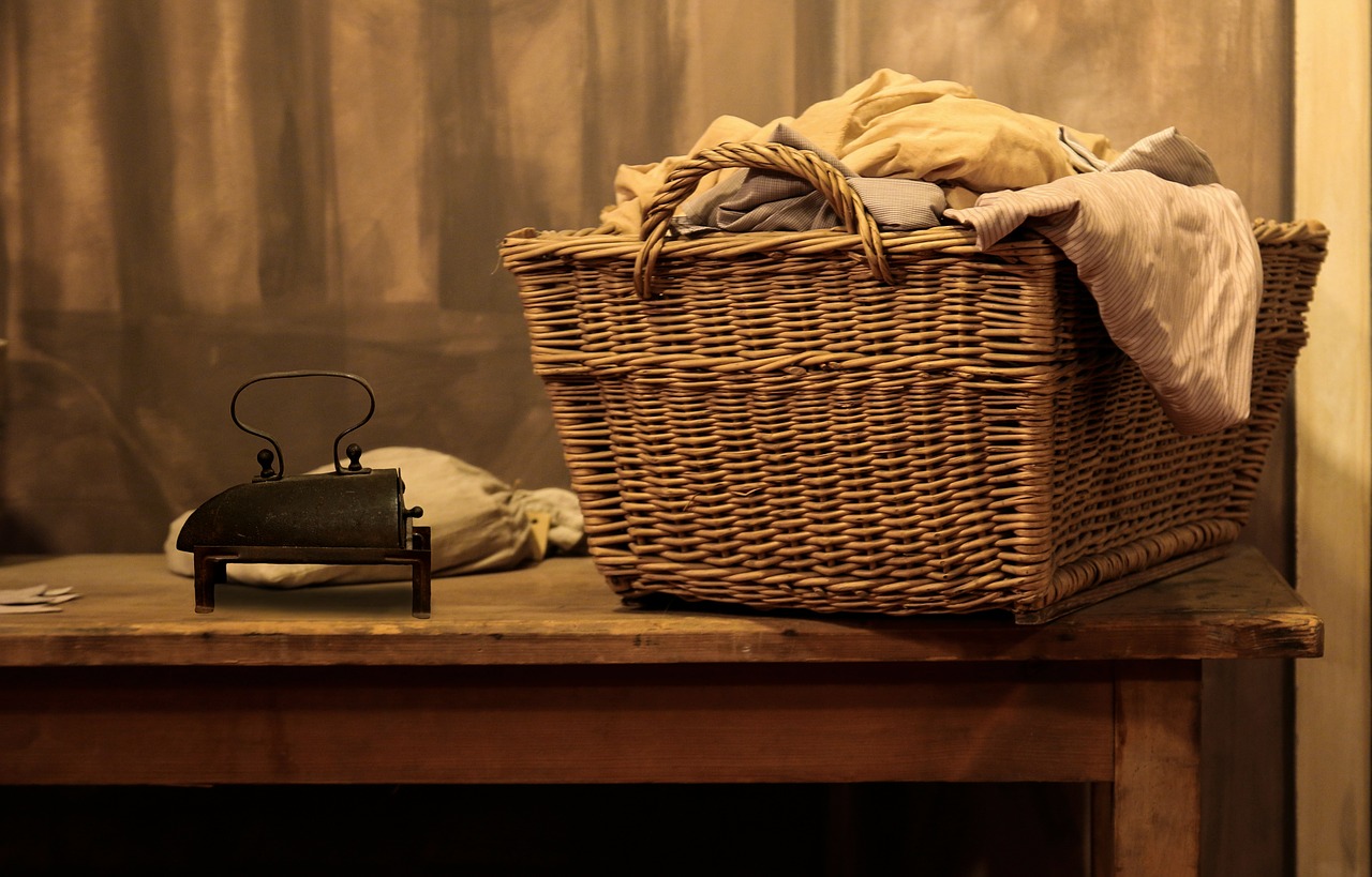 Image - nostalgia iron old laundry basket