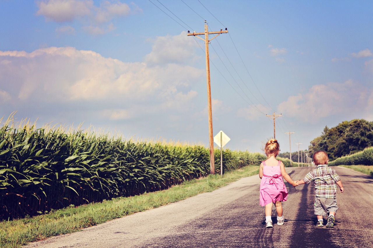 Image - friends outside road rural