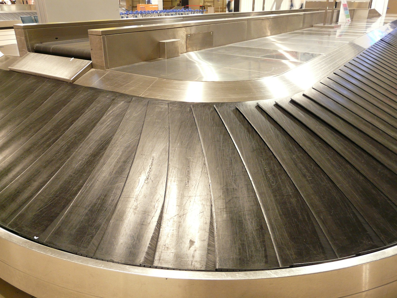 Image - luggage band conveyor belt treadmill