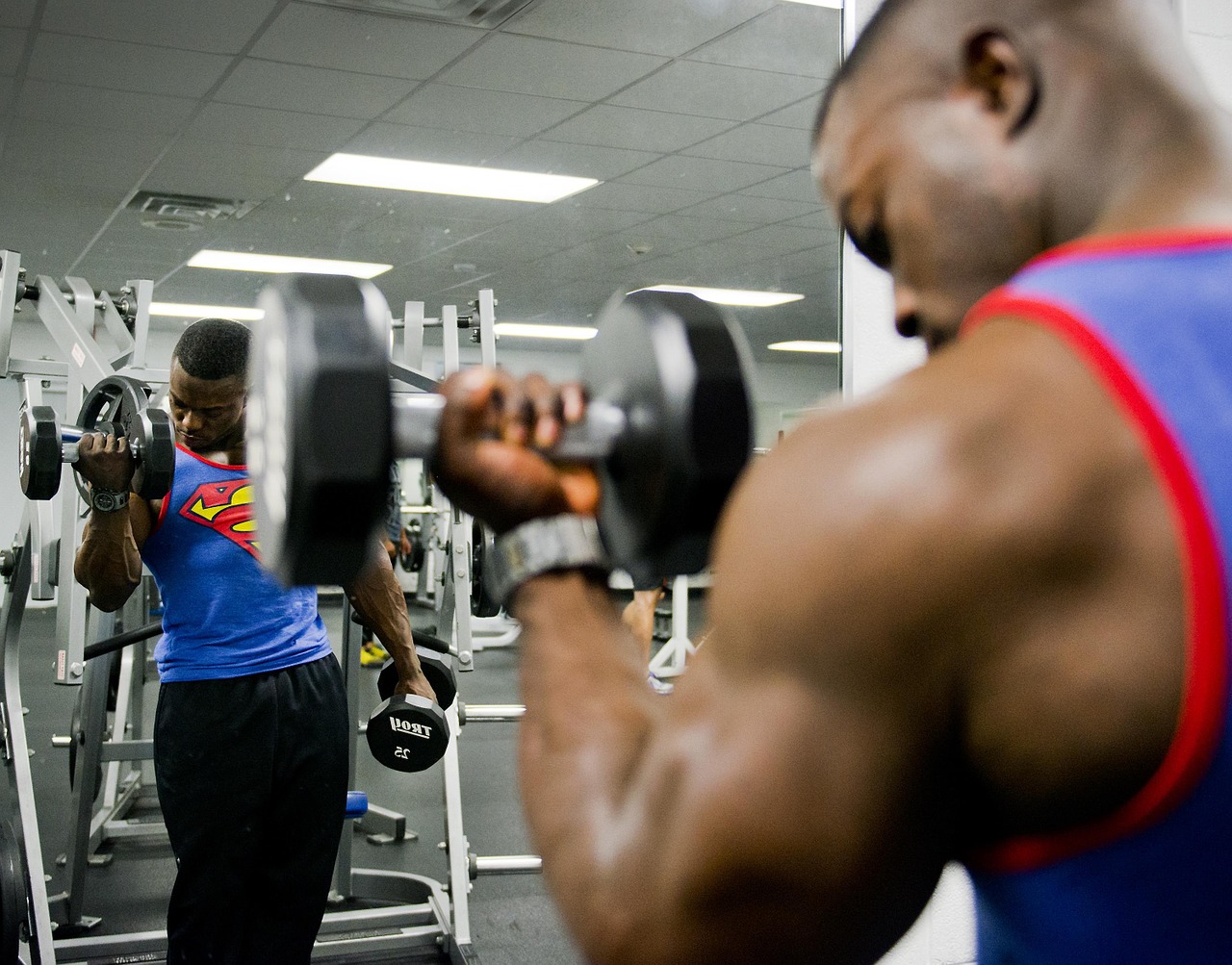 Image - bodybuilder weight training stress