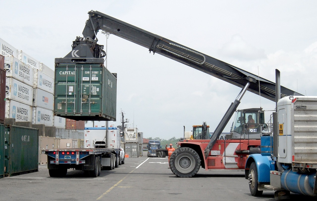 Image - loading cargo container truck