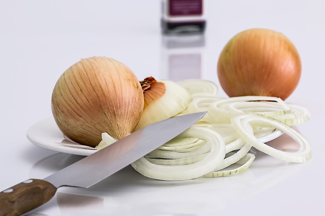 Image - onion slice knife food ingredient