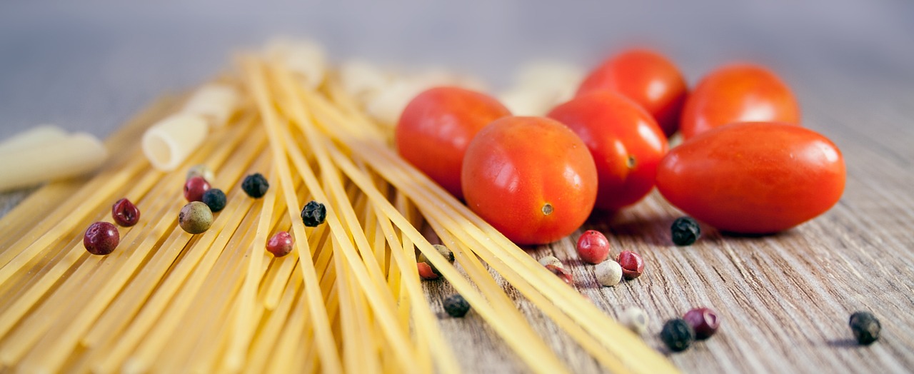 Image - pasta noodles cook tomato eat