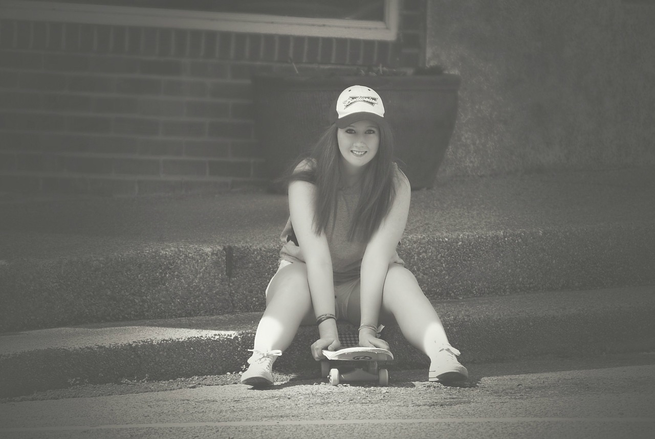 Image - girl skateboard young lifestyle