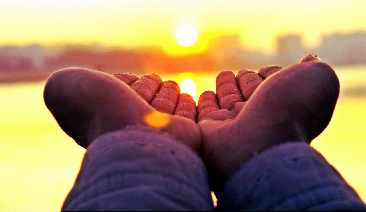 Image - sunset hands holding sun beach