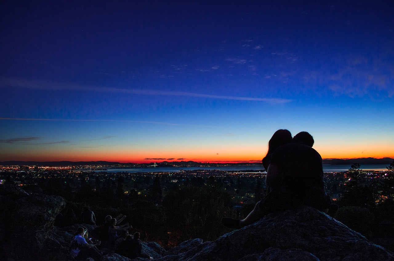 Image - sunset dusk kissing silhouette