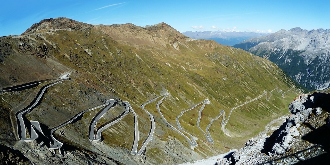 Image - stelvio yoke pass road mountain pass