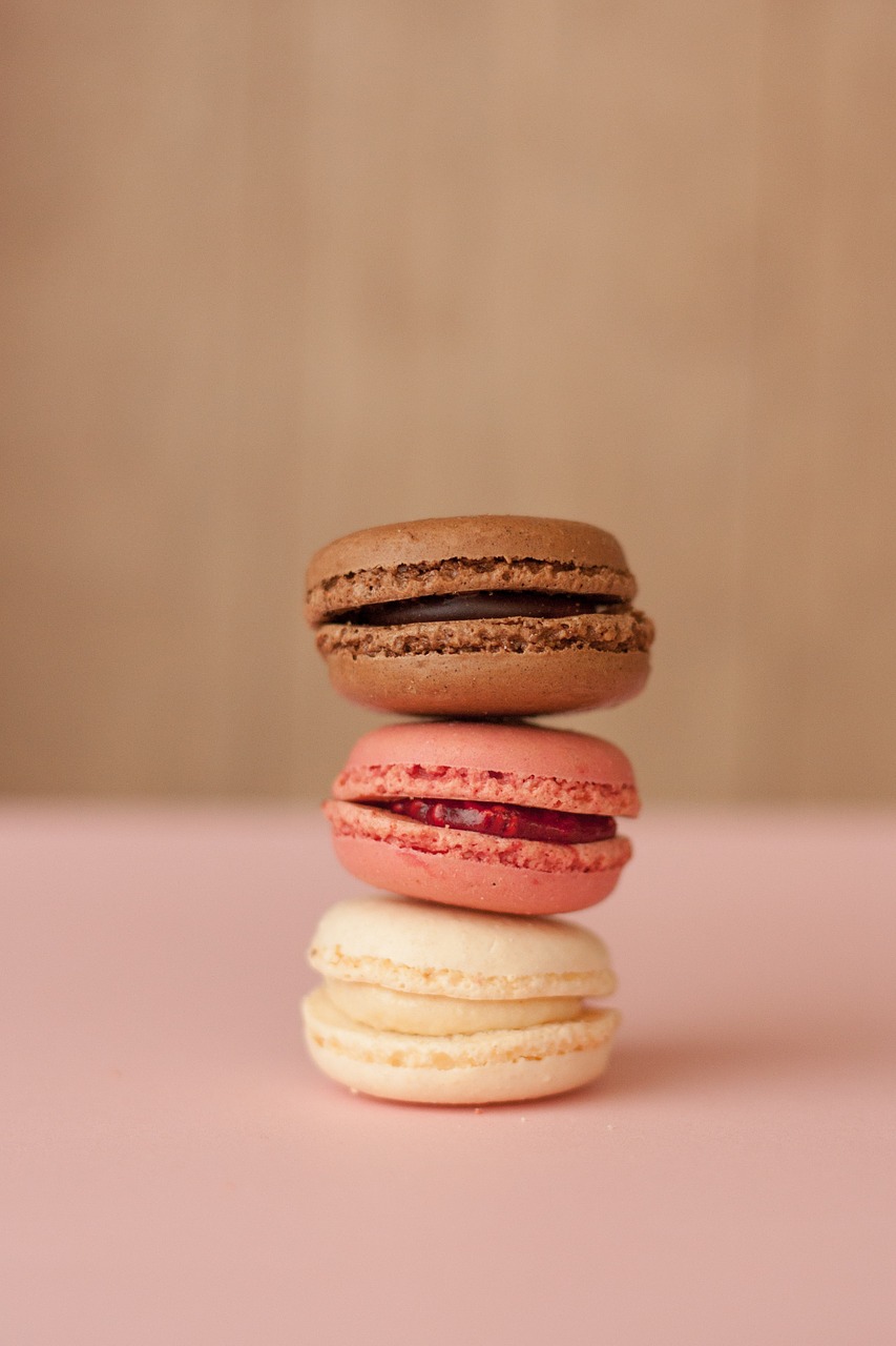 Image - pastry macaron sweet bakery