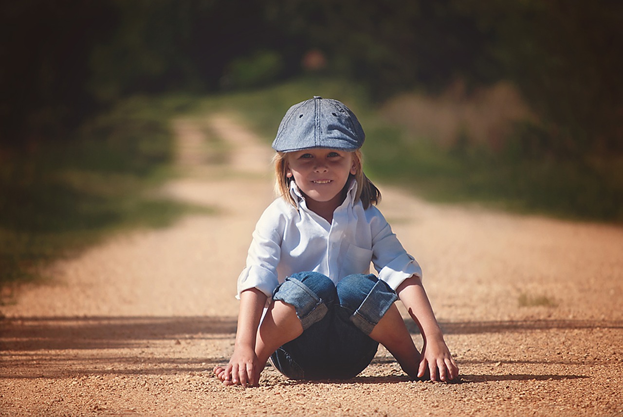 Image - boy sitting happy child cute kid