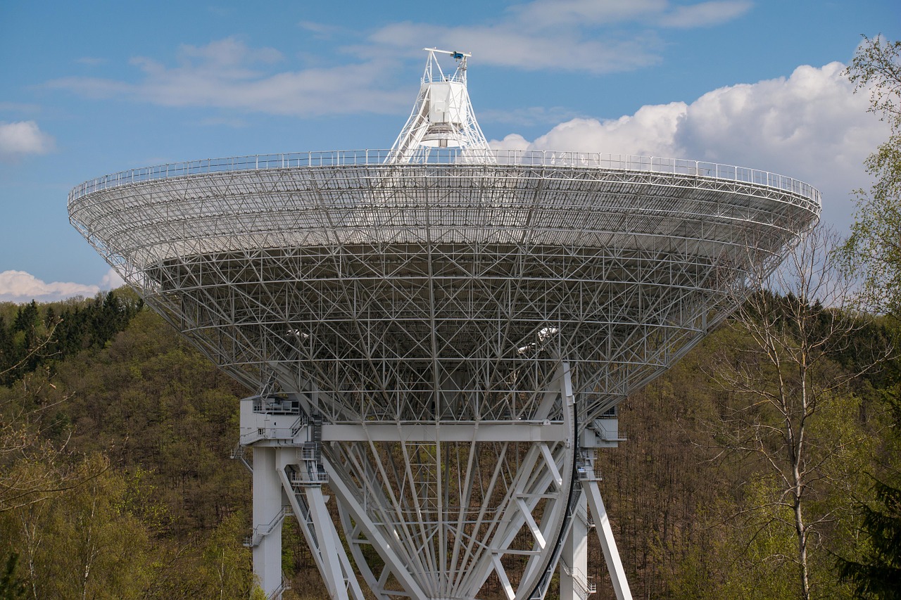 Image - radio telescope effelsberg structure