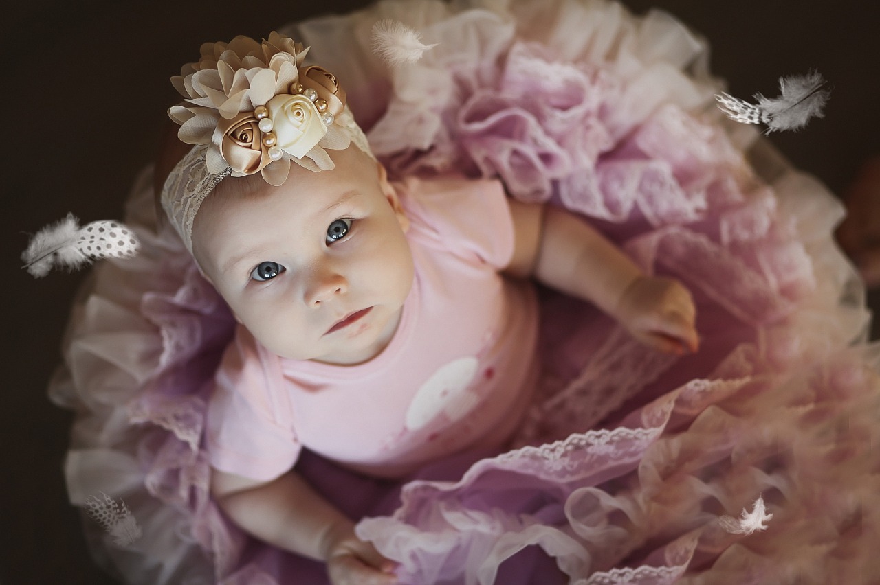 Image - baby girl ballerina feathers