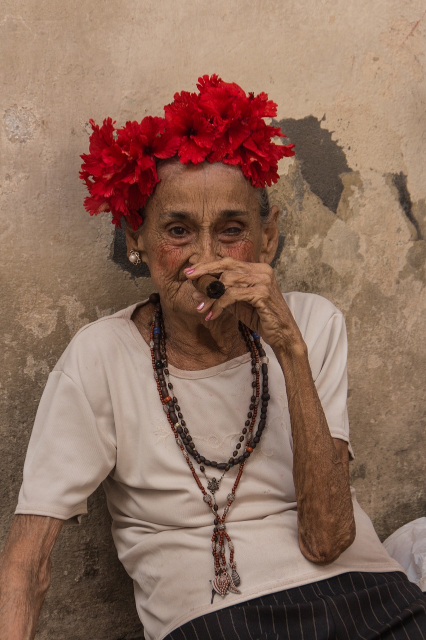 Image - woman cigar cuba havana old