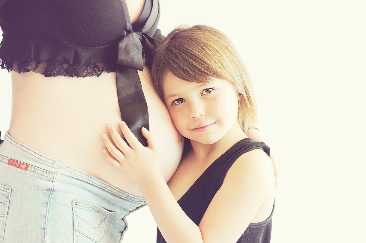 Image - pregnant pregnancy mom child